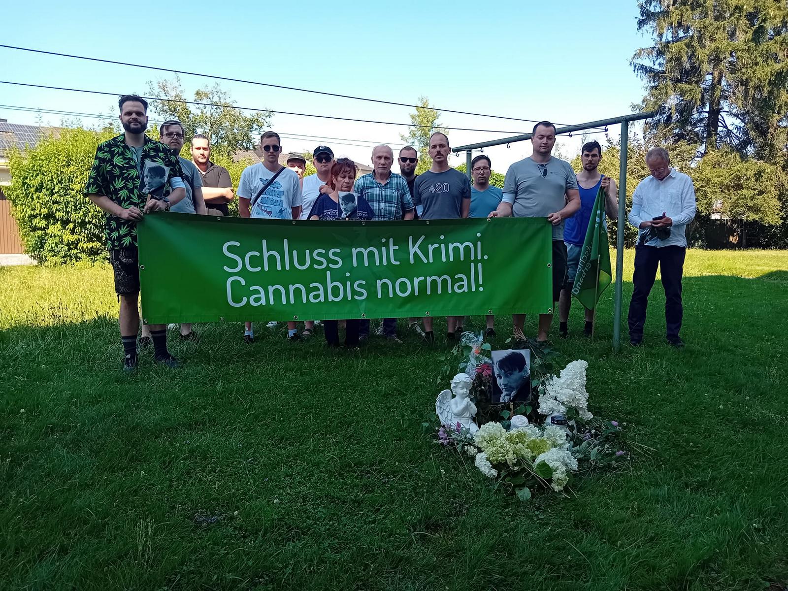 Banner am Tatort in Burghausen.JPG